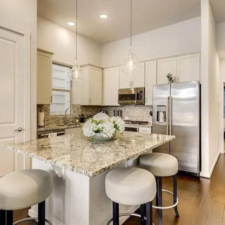 Gorgeous 4 Bed Home On St Mary'S - Minutes To Riverwalk/Pearl San Antonio Extérieur photo