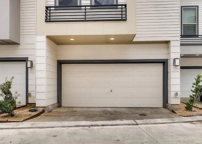 Gorgeous 4 Bed Home On St Mary\'S - Minutes To Riverwalk/Pearl