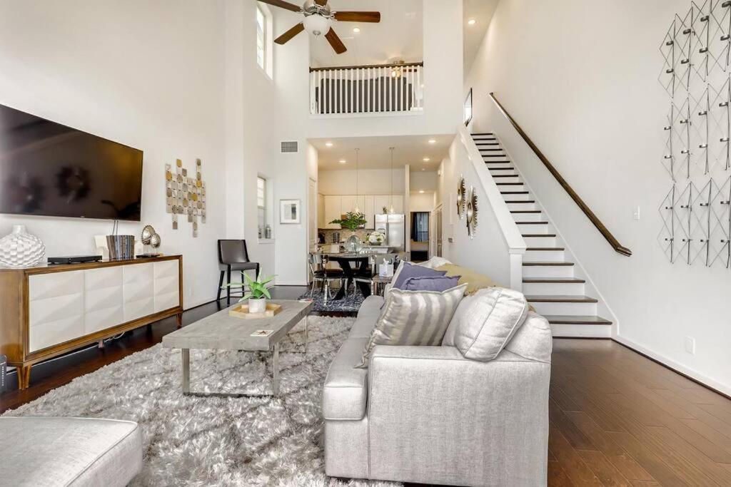 Gorgeous 4 Bed On St Mary's - Minutes To Riverwalk/pearl Hébergement de vacances