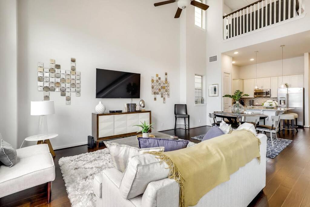 Gorgeous 4 Bed On St Mary's - Minutes To Riverwalk/pearl Hébergement de vacances